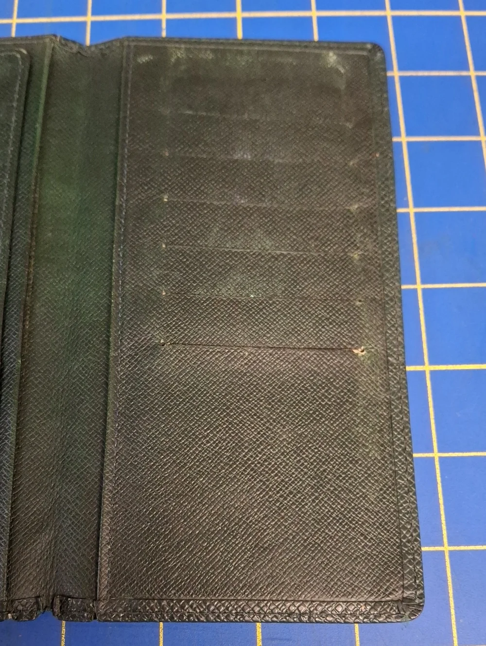 Louis Vuitton Dark Green Textured Leather Long Slim Wallet 7x5 Preloved